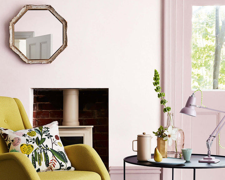 Little Greene Dorchester Pink Mid 286 Paint on a wall
