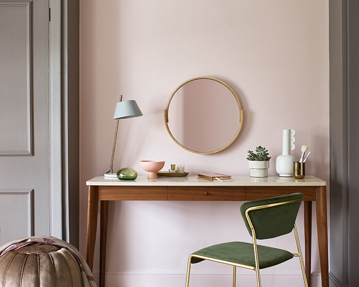 Lifestyle Image Dulux Heritage Paint Potters Pink