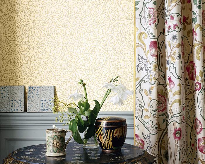 Morris & Co Lily Leaf Woad DMOWLI104 Wallpaper