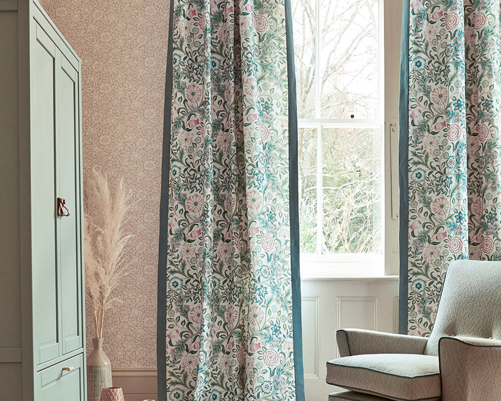 Morris & Co Mallow Wallpaper With Curtain