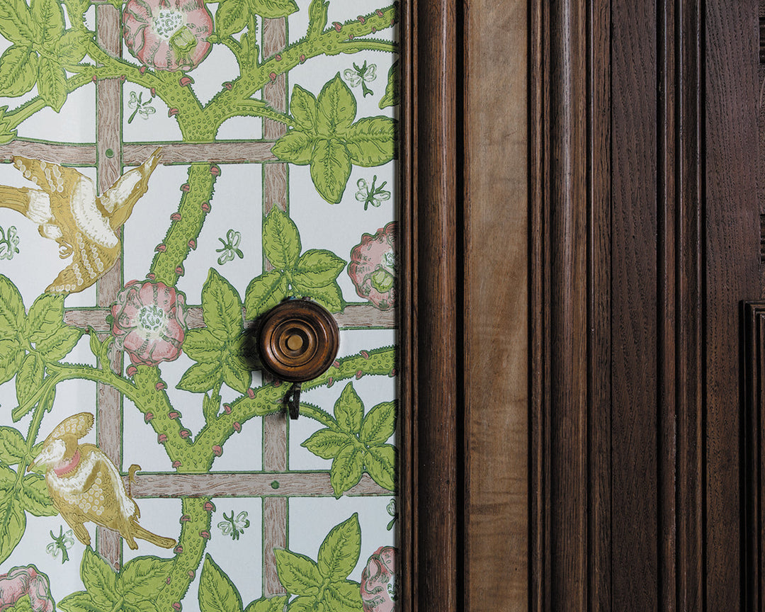 Morris & Co Trellis Wallpaper in Room